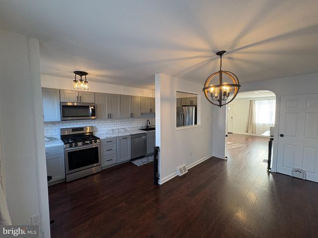 4543 PENNYPACK ST, Philadelphia, PA 19136