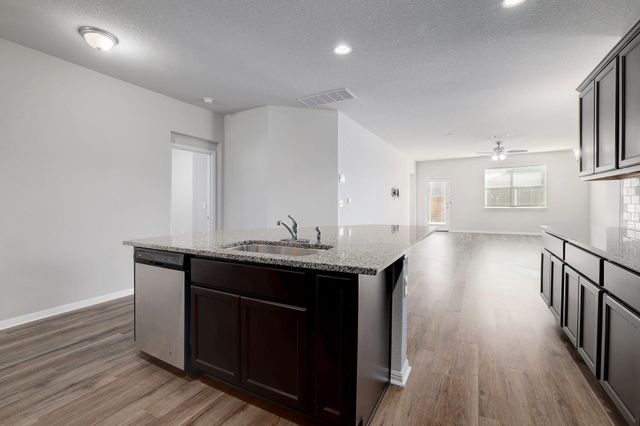 105 Brunnen WAY, Georgetown, TX 78626