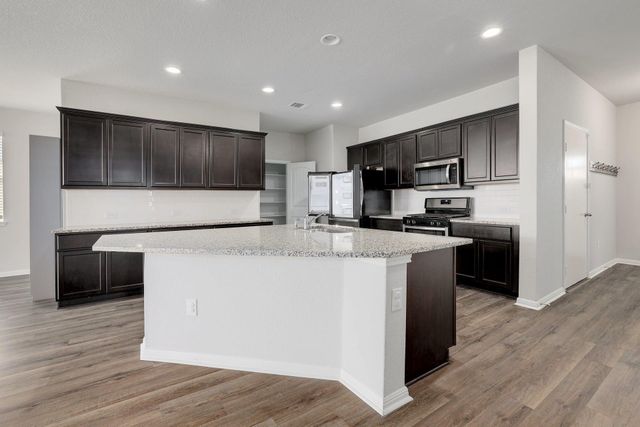 105 Brunnen WAY, Georgetown, TX 78626