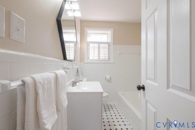 1311 Bobbiedell Ln, Henrico, VA 23229