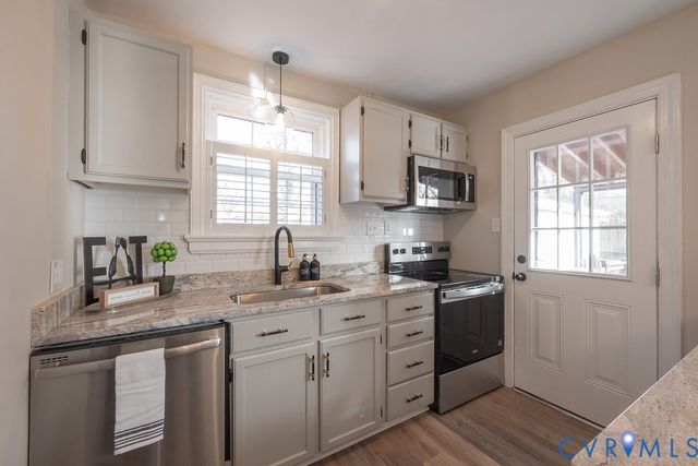 1311 Bobbiedell Ln, Henrico, VA 23229