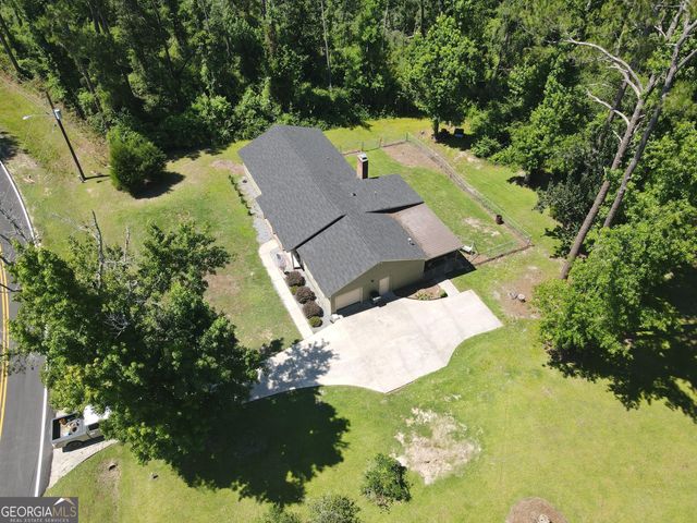122 Ponderosa Drive, Swainsboro, GA 30401