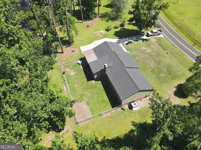 122 Ponderosa Drive, Swainsboro, GA 30401