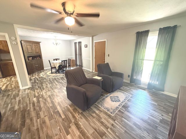 122 Ponderosa Drive, Swainsboro, GA 30401