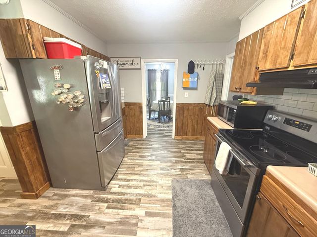 122 Ponderosa Drive, Swainsboro, GA 30401