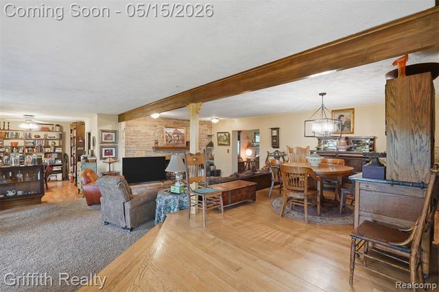 2901 School Lake Drive, Brighton, MI 48114