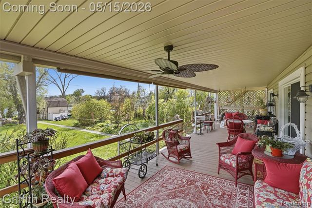 2901 School Lake Drive, Brighton, MI 48114
