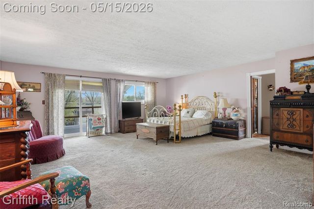 2901 School Lake Drive, Brighton, MI 48114