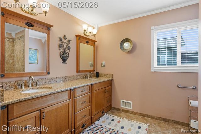 2901 School Lake Drive, Brighton, MI 48114