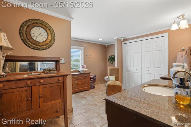 2901 School Lake Drive, Brighton, MI 48114