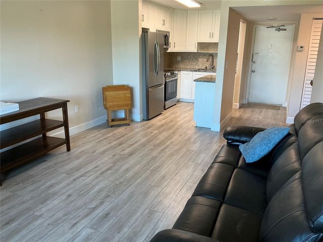 1860 MASSACHUSETTS AVENUE NE 311, St Petersburg, FL 33703