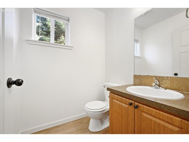 6311 Se WOODSTOCK Blvd, Portland, OR 97206