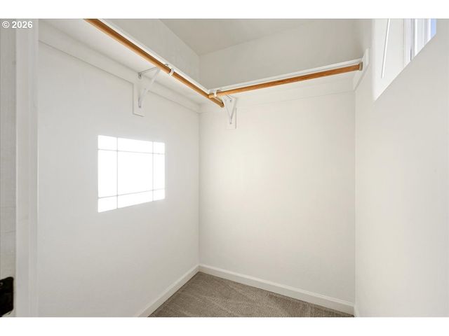 6311 Se WOODSTOCK Blvd, Portland, OR 97206