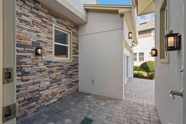 9462 BECKER COURT, Orlando, FL 32827