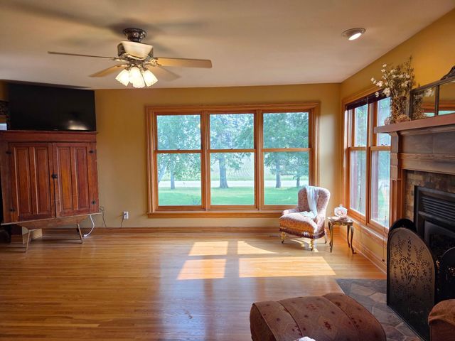 17634 240th Street, Hutchinson Twp, MN 55350