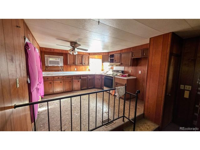 312 E 6th St, Julesburg, CO 80737