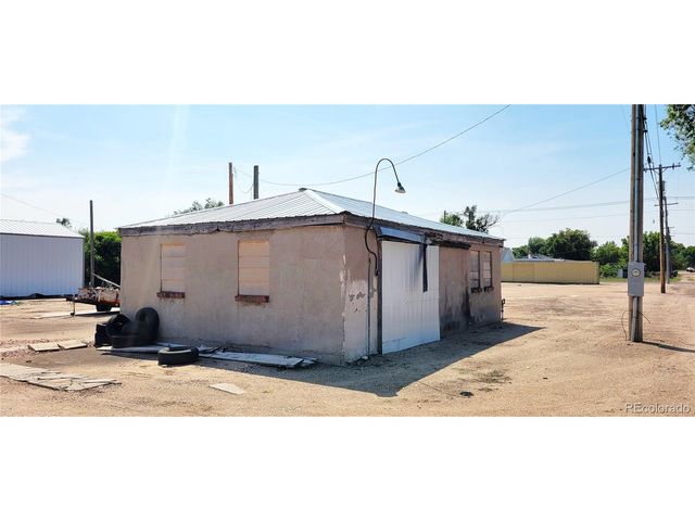 312 E 6th St, Julesburg, CO 80737