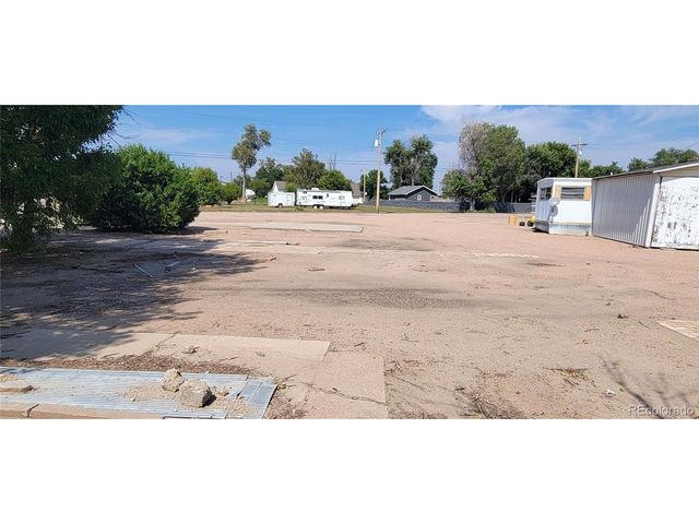 312 E 6th St, Julesburg, CO 80737