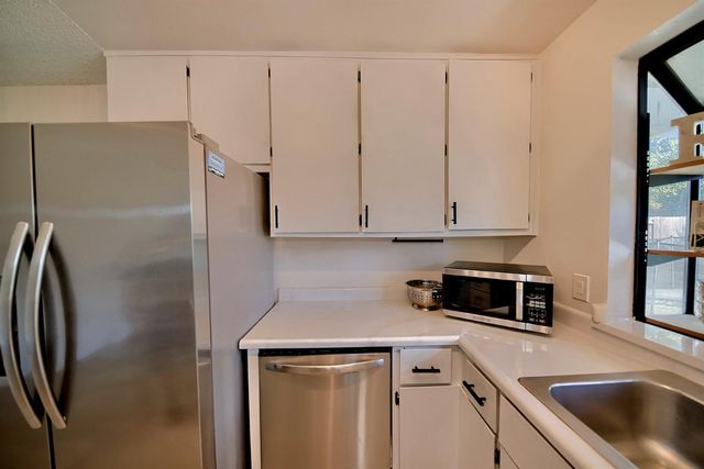 8238 Ferncreek Ct, Citrus Heights, CA 95621