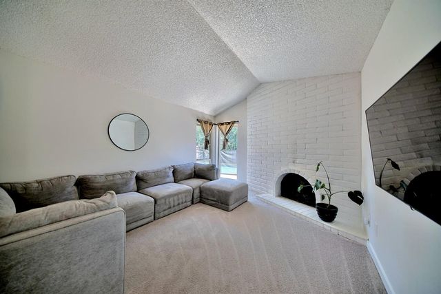 8238 Ferncreek Ct, Citrus Heights, CA 95621