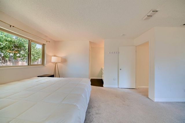 8238 Ferncreek Ct, Citrus Heights, CA 95621