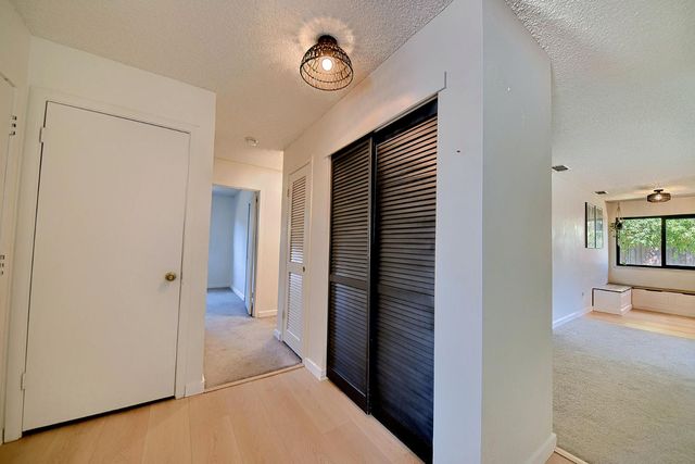 8238 Ferncreek Ct, Citrus Heights, CA 95621
