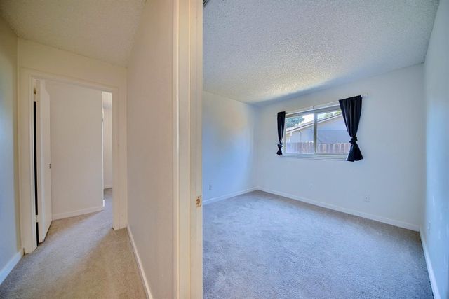 8238 Ferncreek Ct, Citrus Heights, CA 95621