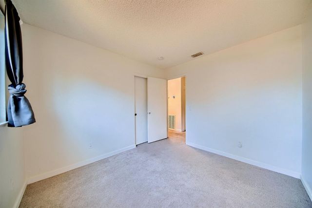 8238 Ferncreek Ct, Citrus Heights, CA 95621