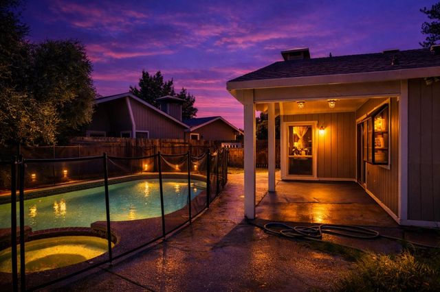 8238 Ferncreek Ct, Citrus Heights, CA 95621
