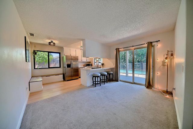 8238 Ferncreek Ct, Citrus Heights, CA 95621