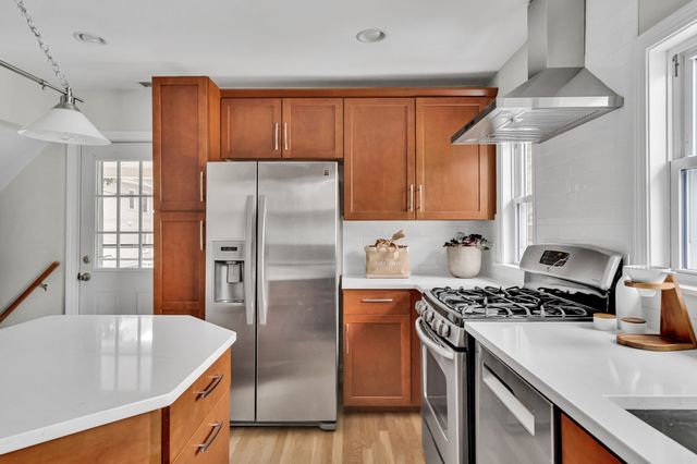 42 Unity Avenue 42, Belmont, MA 02478