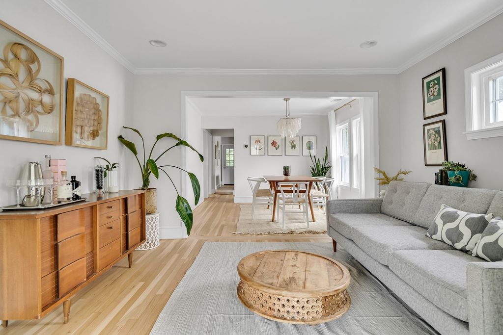 42 Unity Avenue 42, Belmont, MA 02478