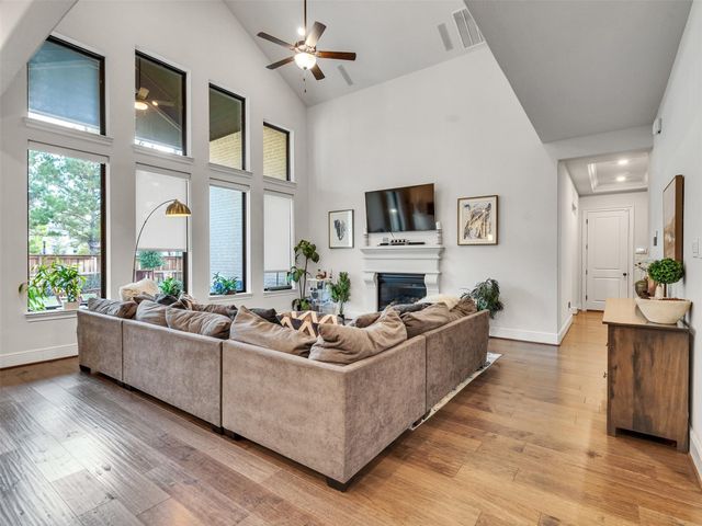 8530 Tynan Ridge Drive, Magnolia, TX 77354