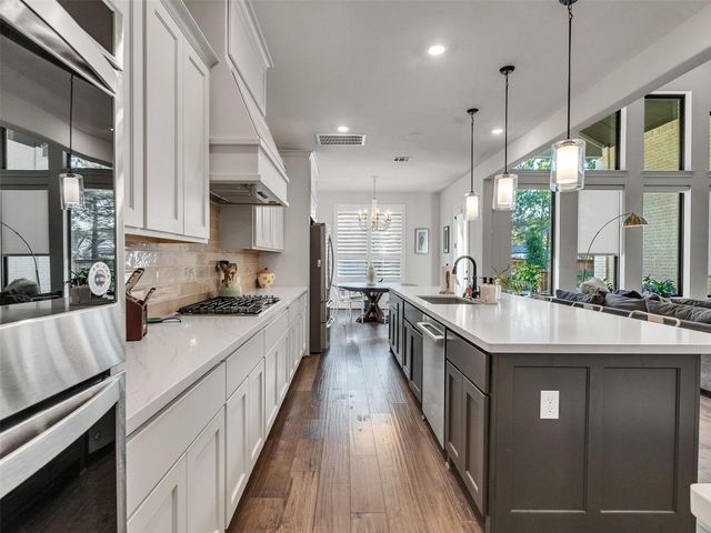 8530 Tynan Ridge Drive, Magnolia, TX 77354