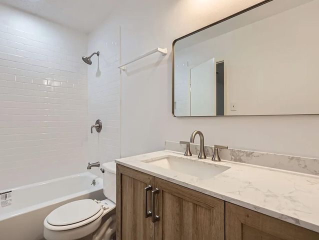 1301 Hollow Creek DR 2, Austin, TX 78704
