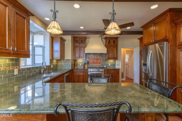 2069 Mar Vista Avenue, Altadena, CA 91001