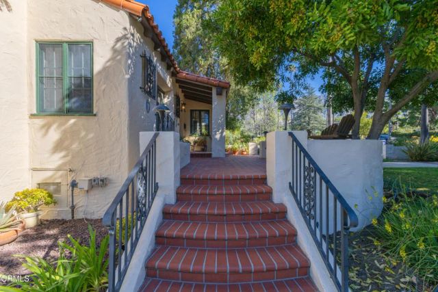 2069 Mar Vista Avenue, Altadena, CA 91001