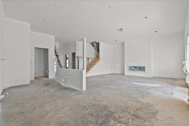 721 S Kansas Avenue, League City, TX 77573