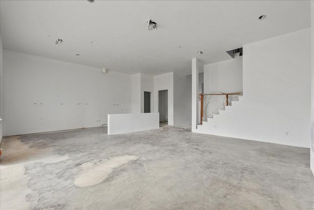 721 S Kansas Avenue, League City, TX 77573