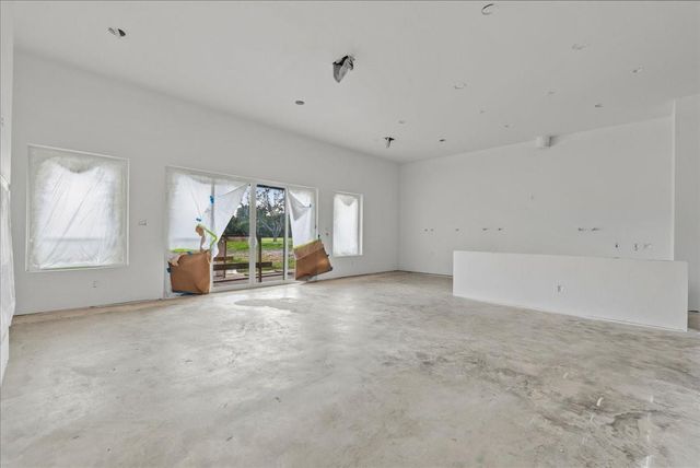 721 S Kansas Avenue, League City, TX 77573