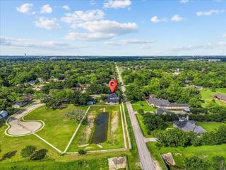 721 S Kansas Avenue, League City, TX 77573