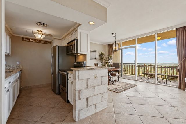 6211 W Northwest Highway 2702, Dallas, TX 75225