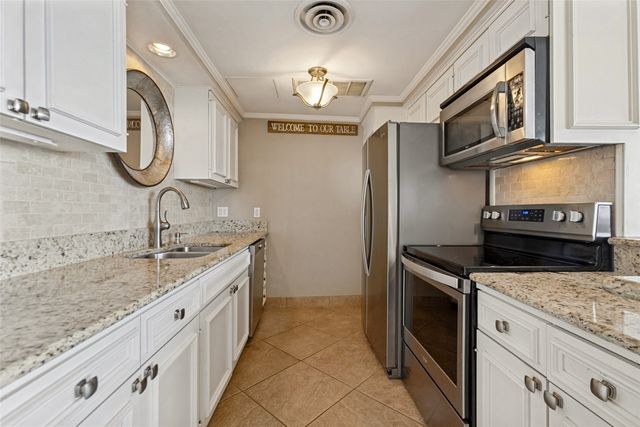 6211 W Northwest Highway 2702, Dallas, TX 75225