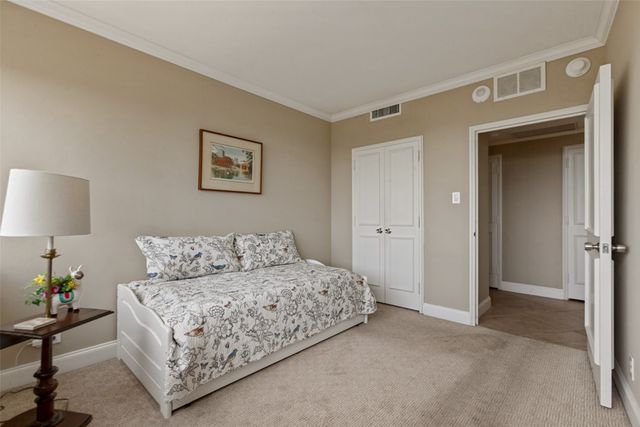 6211 W Northwest Highway 2702, Dallas, TX 75225