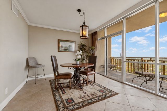 6211 W Northwest Highway 2702, Dallas, TX 75225