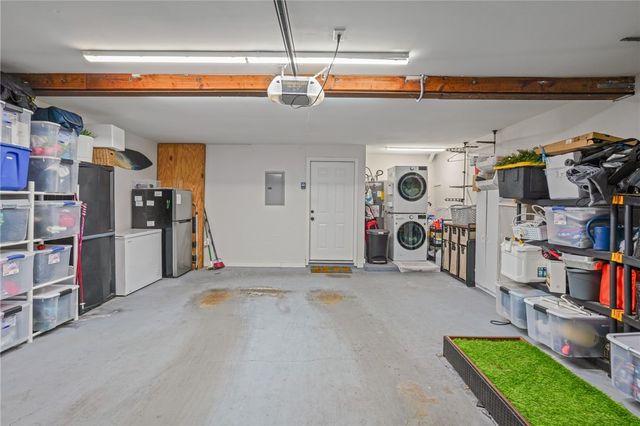 57 Rock Creek Dr, Corpus Christi, TX 78412