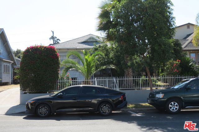 1744 N Berendo Street, Los Angeles, CA 90027