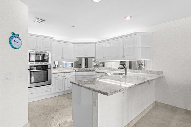 800 Ocean Drive 204, Juno Beach, FL 33408