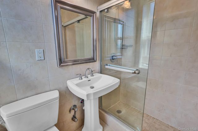 111 7th Street 304, Garden City, NY 11530