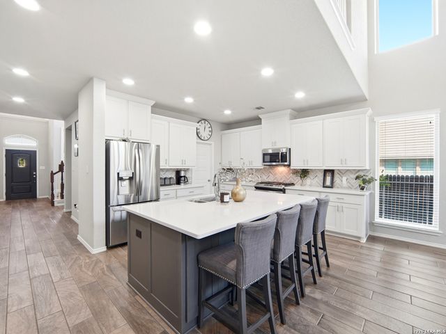 2202 Elysian Trail, San Antonio, TX 78253